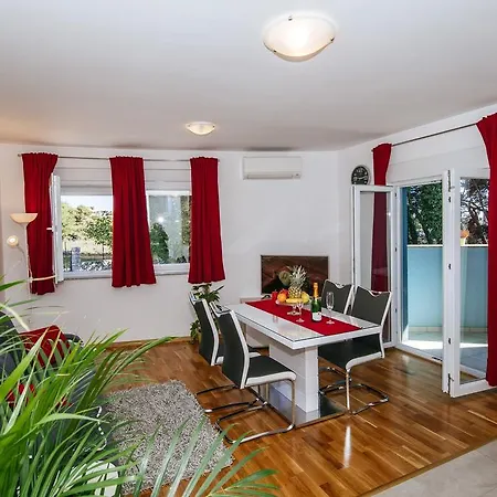 Rainbow Apartments Zadar Exterior photo