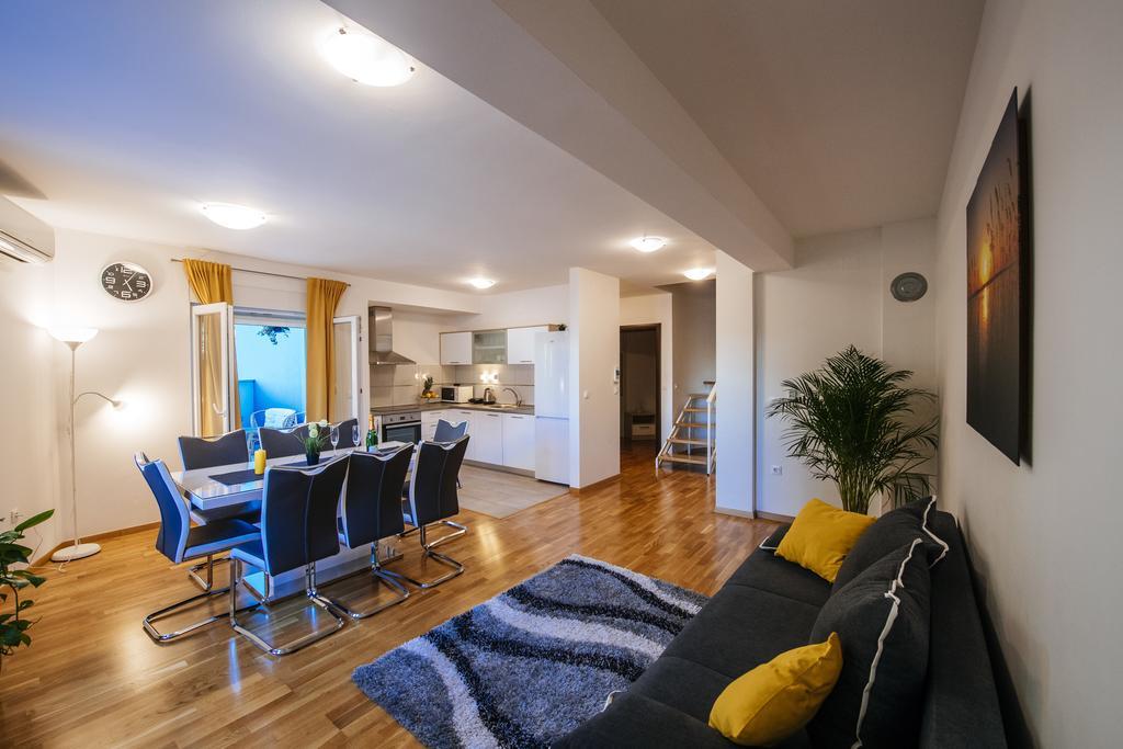 Apartment Rainbow
