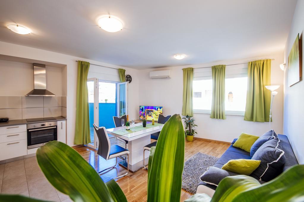 Apartment Rainbow